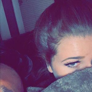 Meet your Posher, Chenza